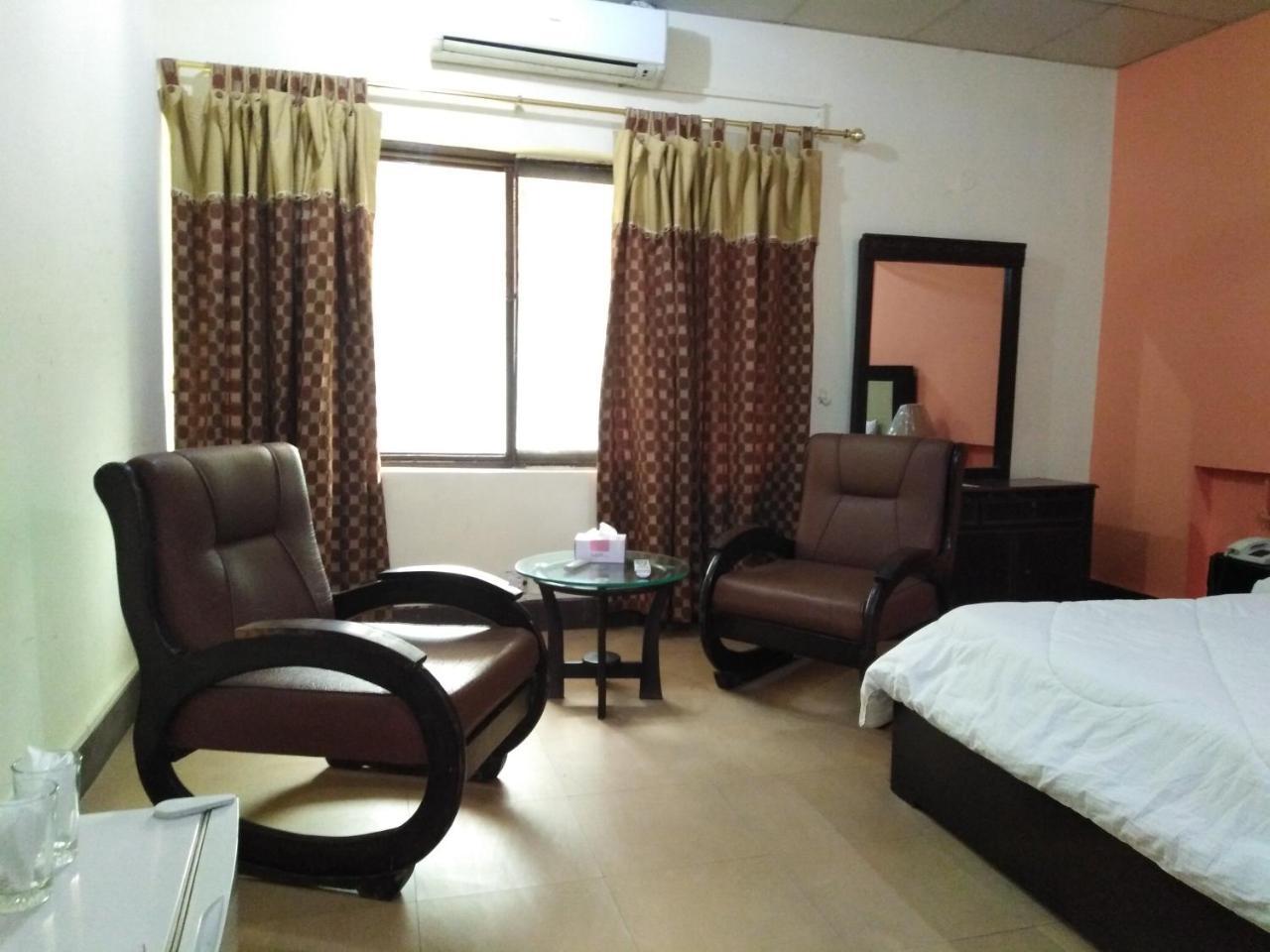 Amyl'S Garden Guest House Islamabad Zewnętrze zdjęcie